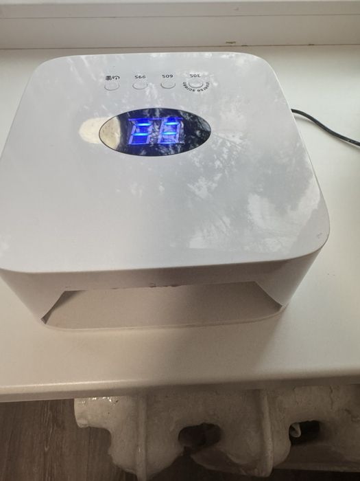 Продам лампу для маникюра