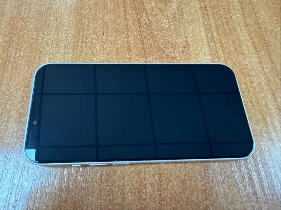 iPhone 13, 128 GB, ідеальний стан, батарея 83% + подарунки