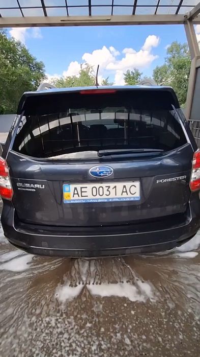 Subaru Forester 2014 г.в., серый цвет