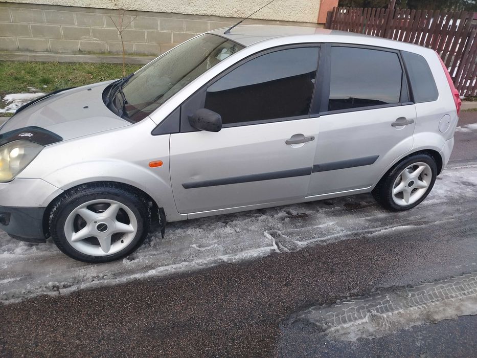 Форд фієста 1.4 2008рік
