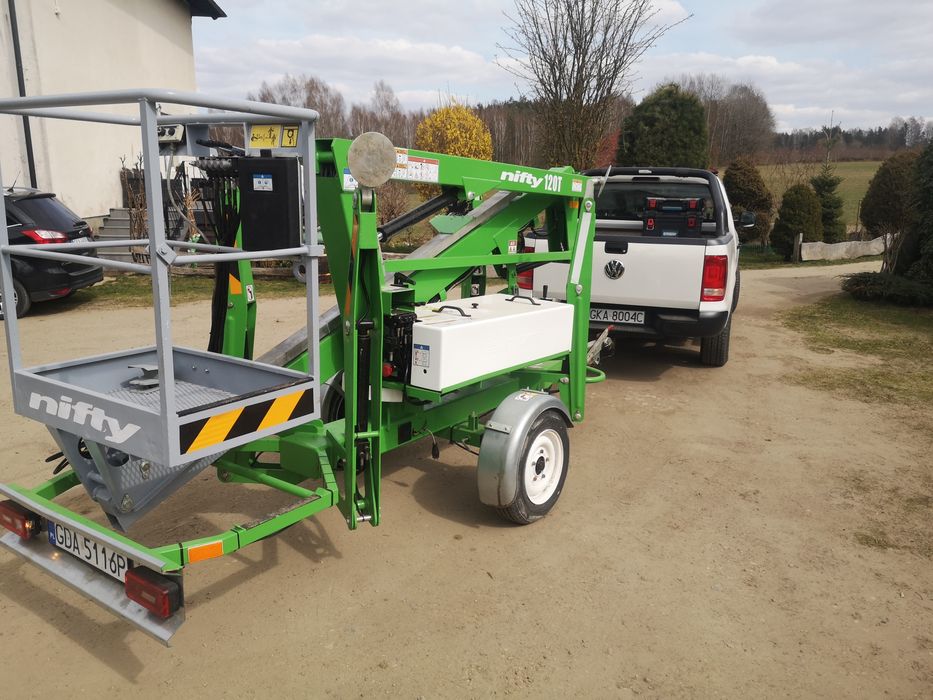Podnośnik koszowy wynajem przyczepa zwyżka