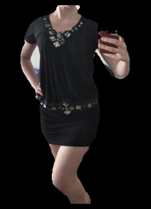 Шикарное короткое чёрное платье