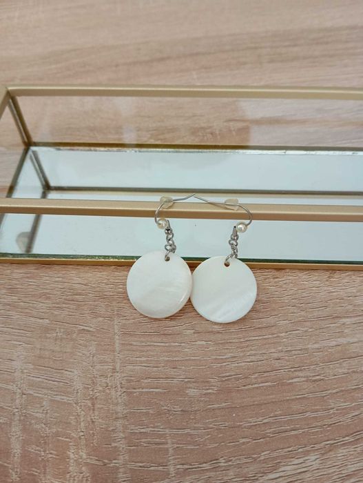 Brincos em Aço e Madrepérola