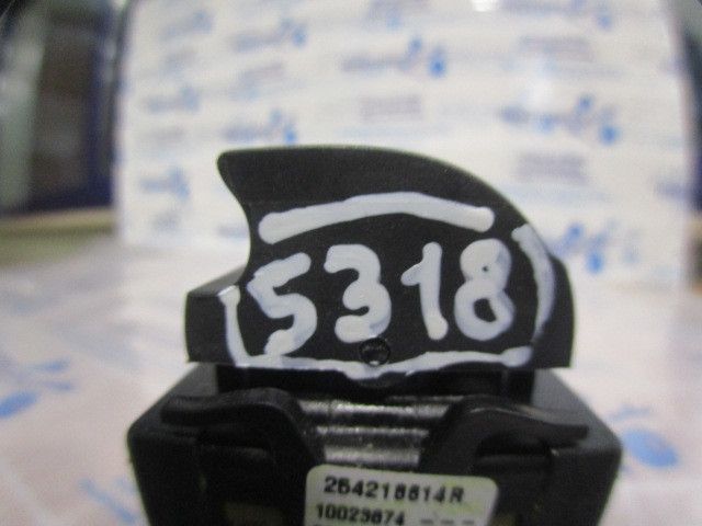 Comando / botão / interruptor vidros frente direito RENAULT Captur (J5
