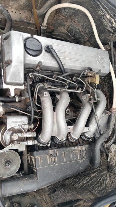 Мерседес 124 в непоганому стані