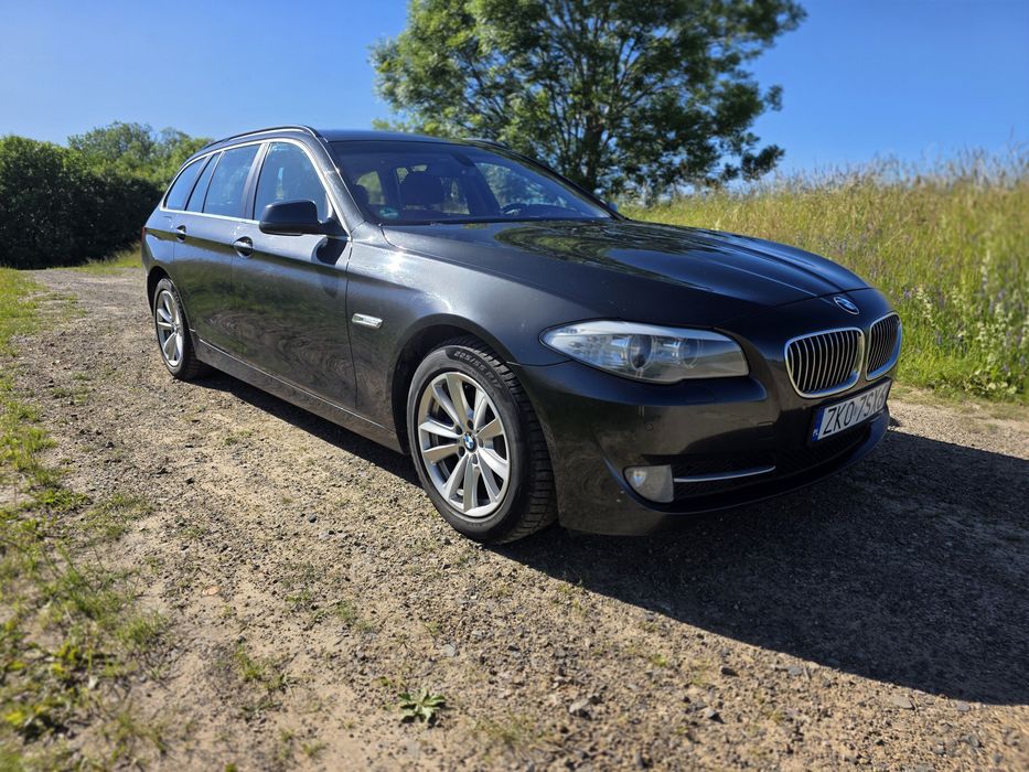 Bmw f11 2.0 184 km. Klima . Hak . Panorama