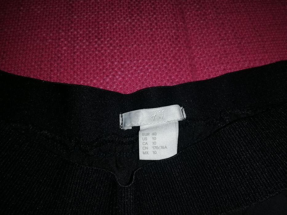 Saia preta da H&M