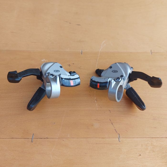 Manetki Shimano Deore XT SL-M750 3x9