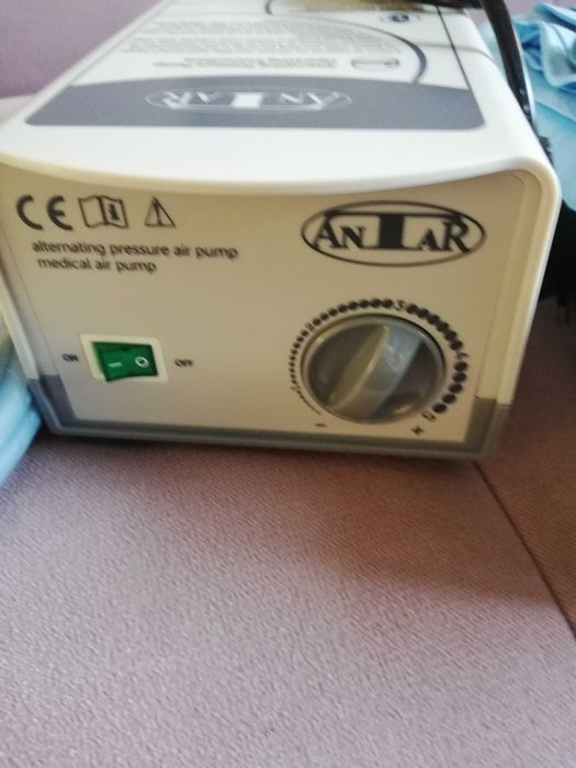 nowy matrac anty odleżynowy z pompką