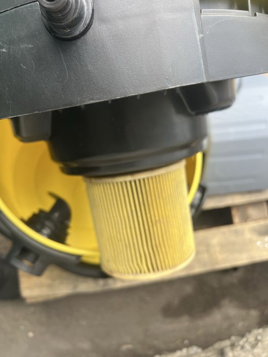 Миючий пилосос KARCHER SE4001