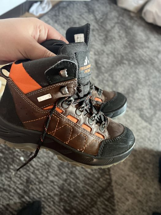 Зимові черевики на хлопчика