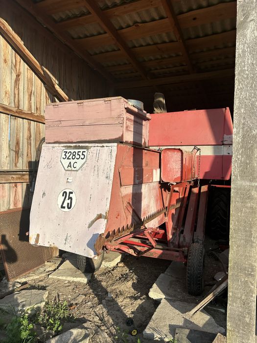 Комбайн Massey Ferguson 186