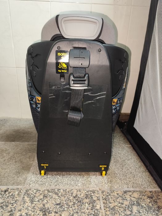 Cadeira auto BebeConfort AxissFix