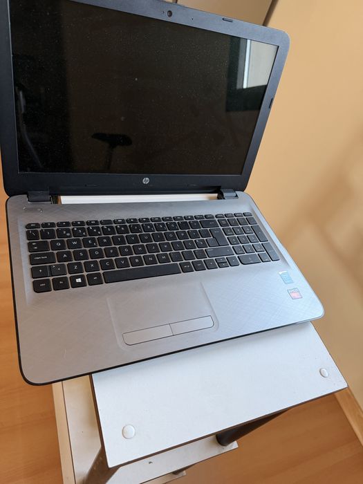 Portatil HP i5 (sem bateria)