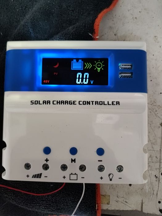 Солнечный контроллер 60А.