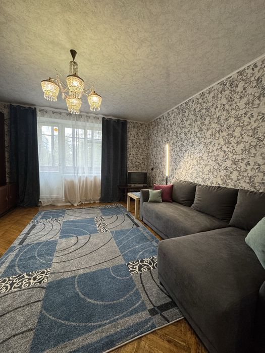 Продам 3 кімнатну квартиру вул. Яскрава