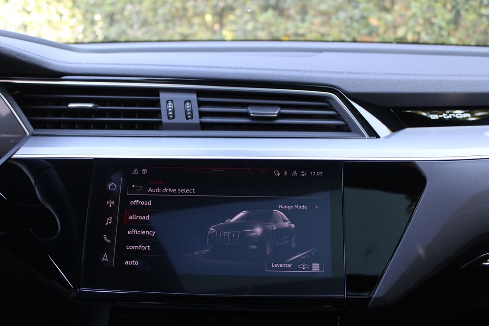 Audi Q8 e-Tron 50 quattro S line