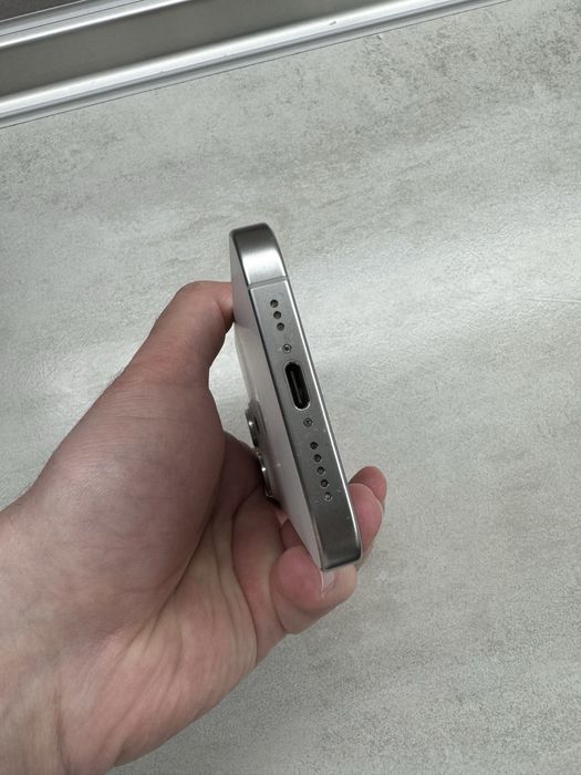 iPhone 15 Pro 256GB White Titanium