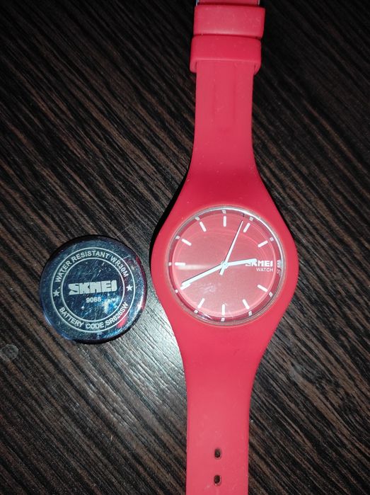 Часы наручные женские