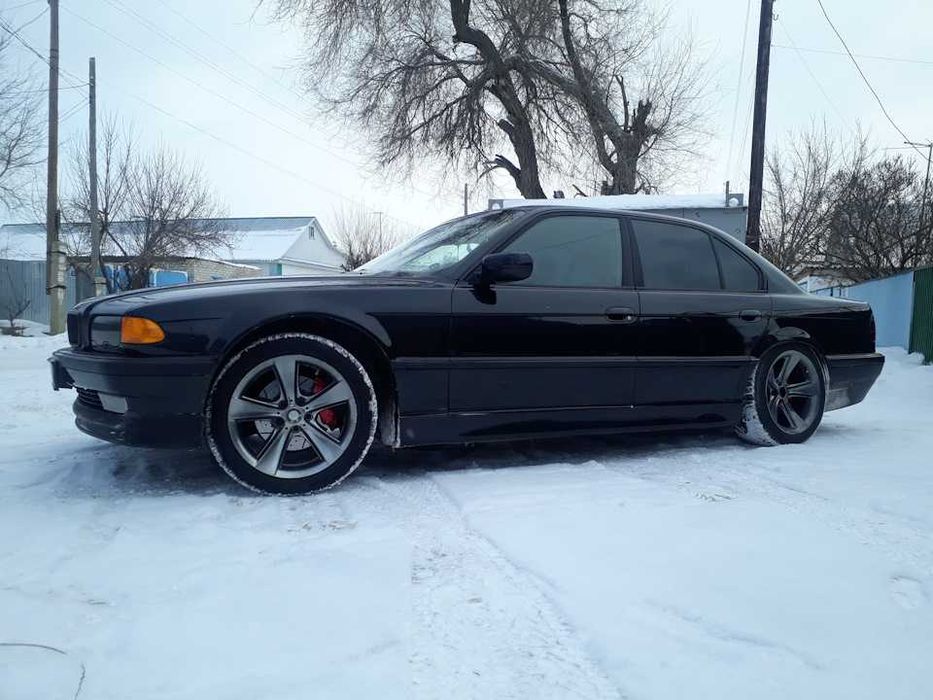 BMW 7 series Е38