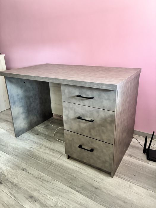 biurka z plyty laminowanej