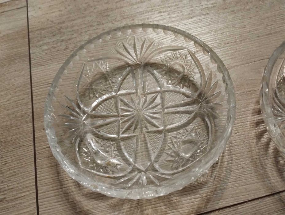 Małe półmiski okrągłe kryształowe