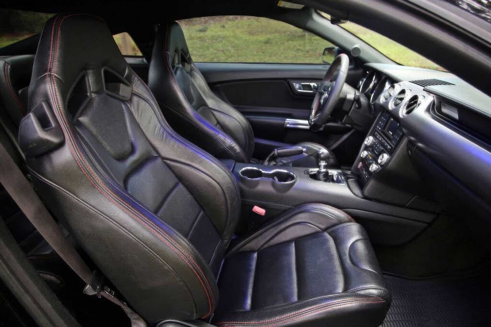 Ford Mustang GT      2016