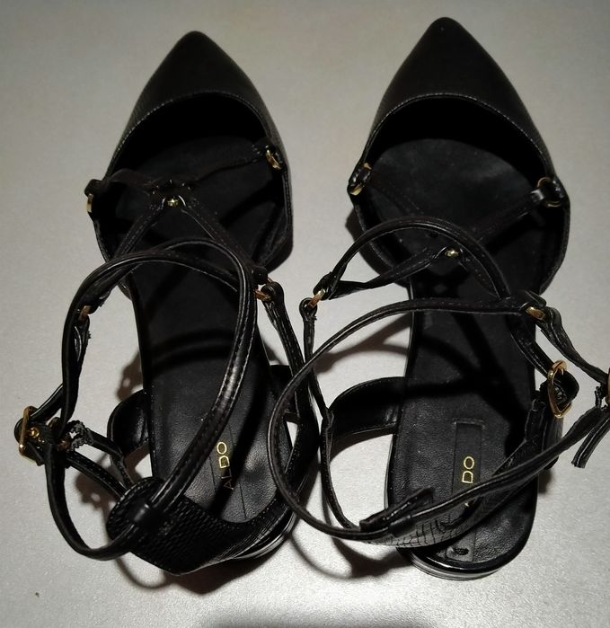 Стильные босоножки Aldo