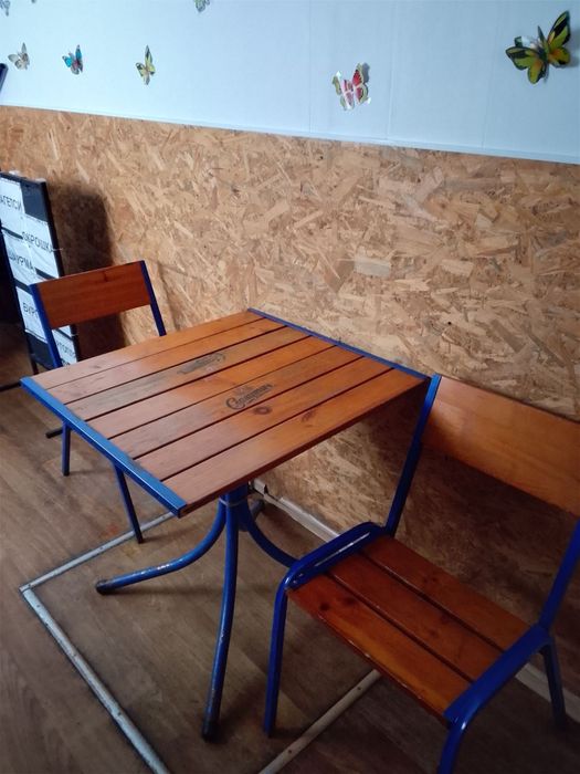 Продам комплект стол и 4 стула