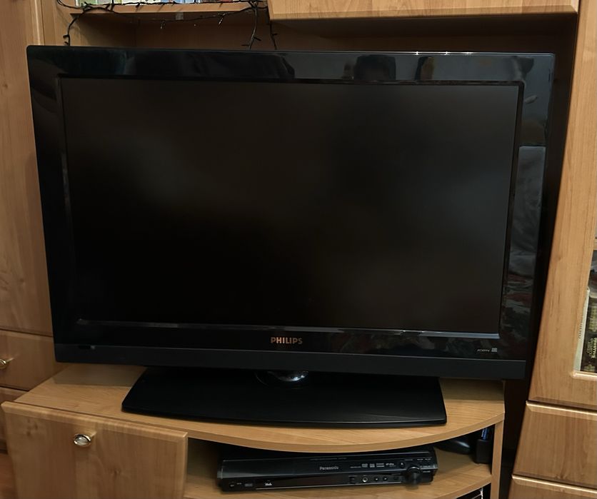 Продам  телефизор  Philips