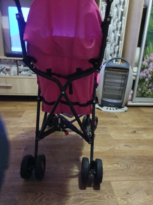 Недорого прогулочная детская коляска - трость.