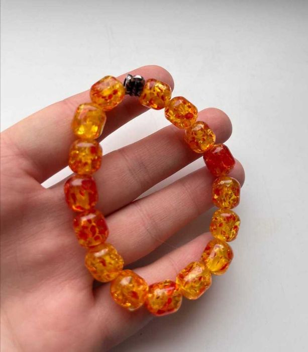 Красивый браслет янтарь бурштин р 17