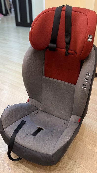 Автокрісло дитяче. Isofix