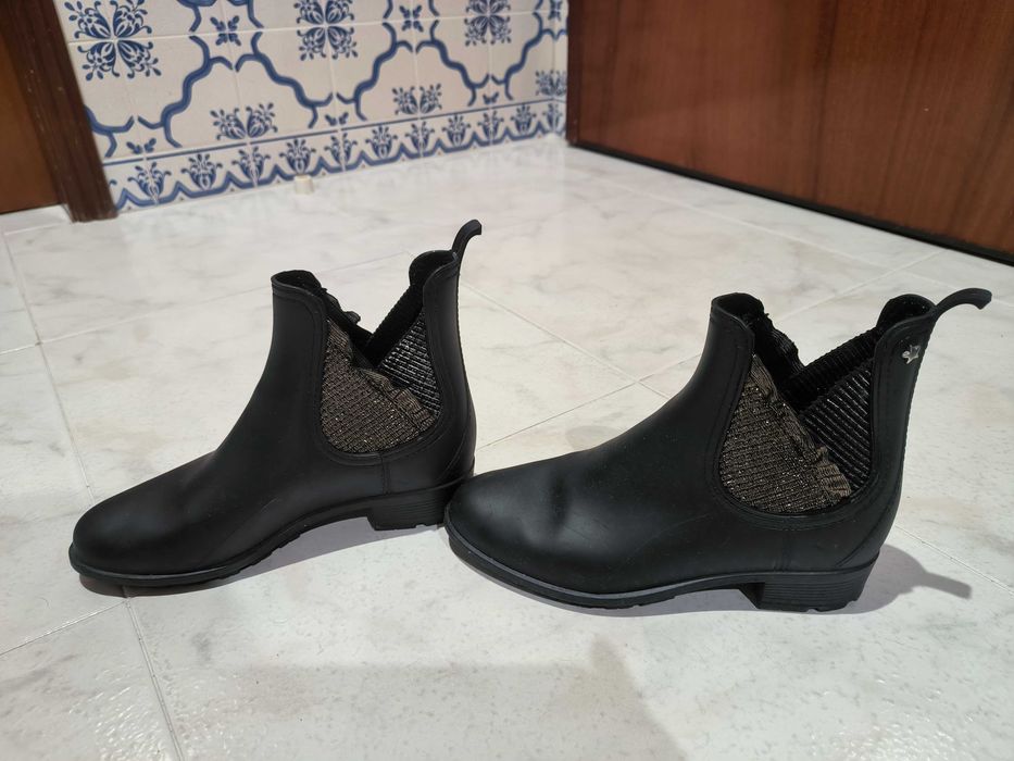 vendo Sandálias + Botas cubanas e salsa