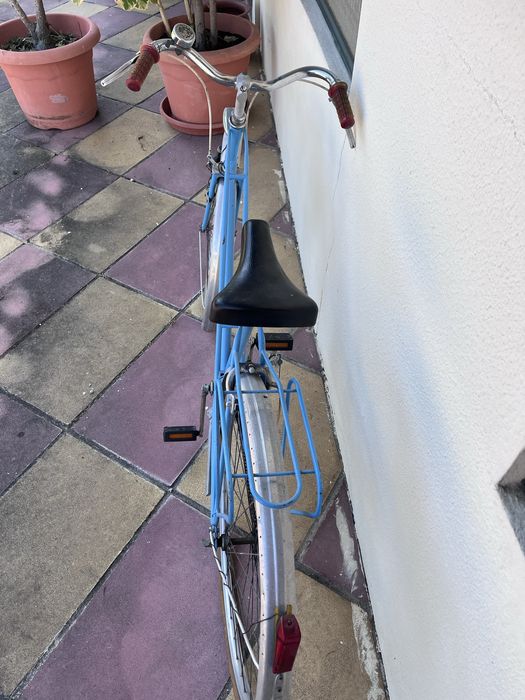 Bicicleta senhora antiga
