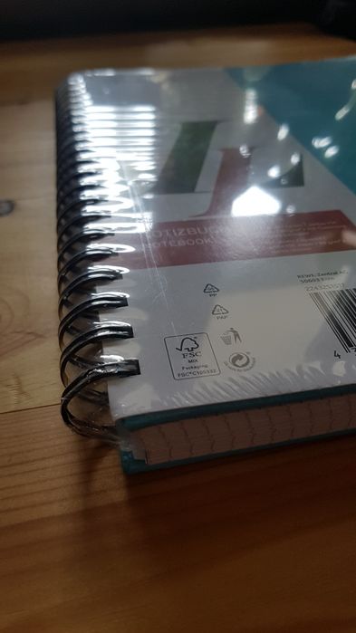 Notatnik a4 kratkę z spiralą ,turkus Vivess