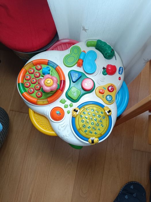 Mesa atividades Chicco
