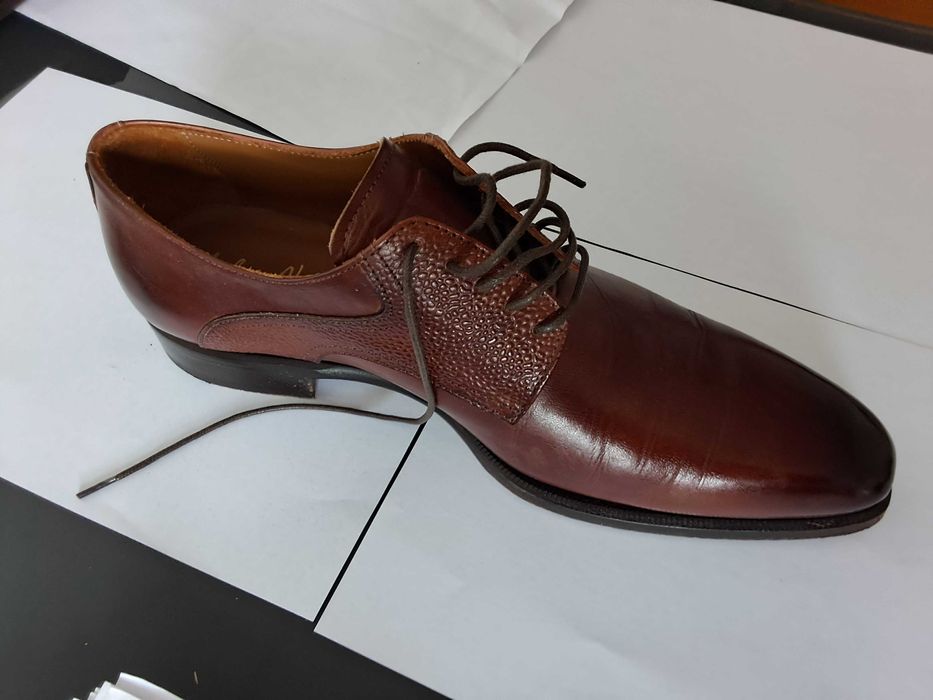 Sapatos de luxo italianos (usados uma vez)
