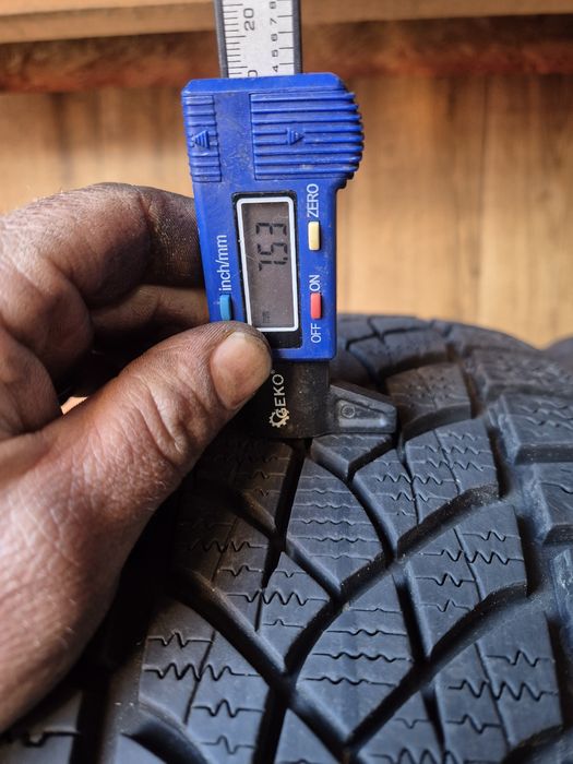 205/60/16 Good Year para zima 7.5mm 2022r RSC RunFlat SSR