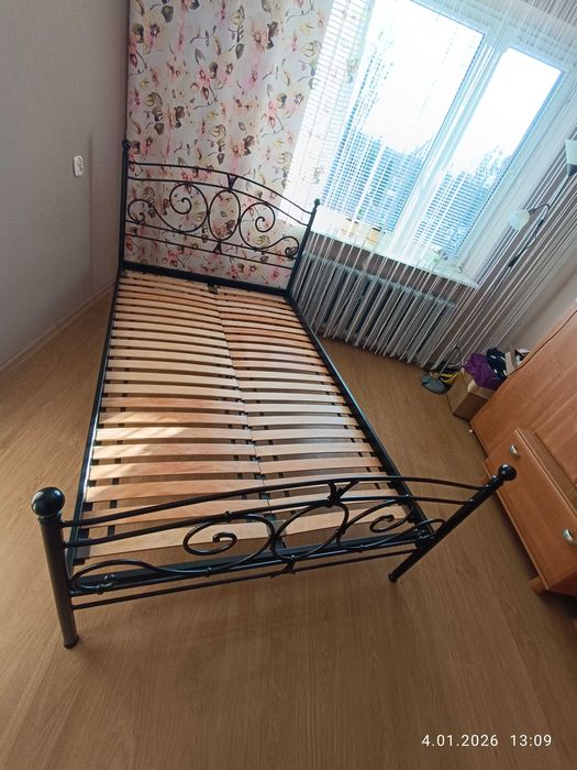 łóżko  młodzieżowe, robione na zamówienie