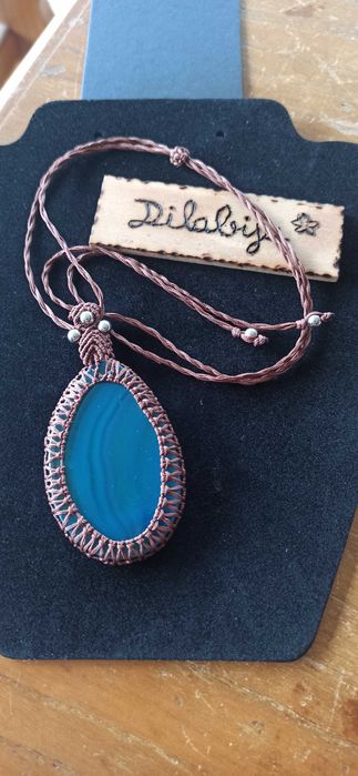 Colares em Micromacrame