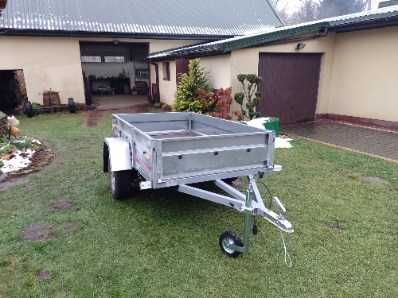 Przyczepka samochodowa