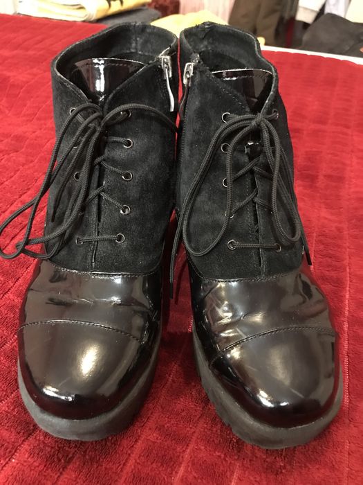 Черевики жіночі замшеві 38 розмір