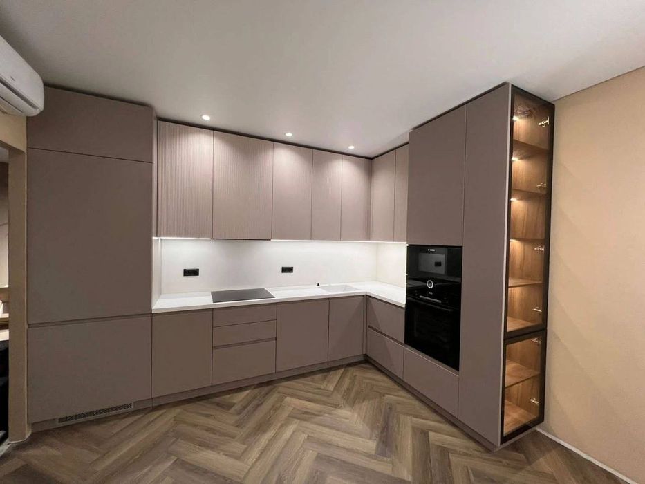 Кухні та інші меблі на замовлення