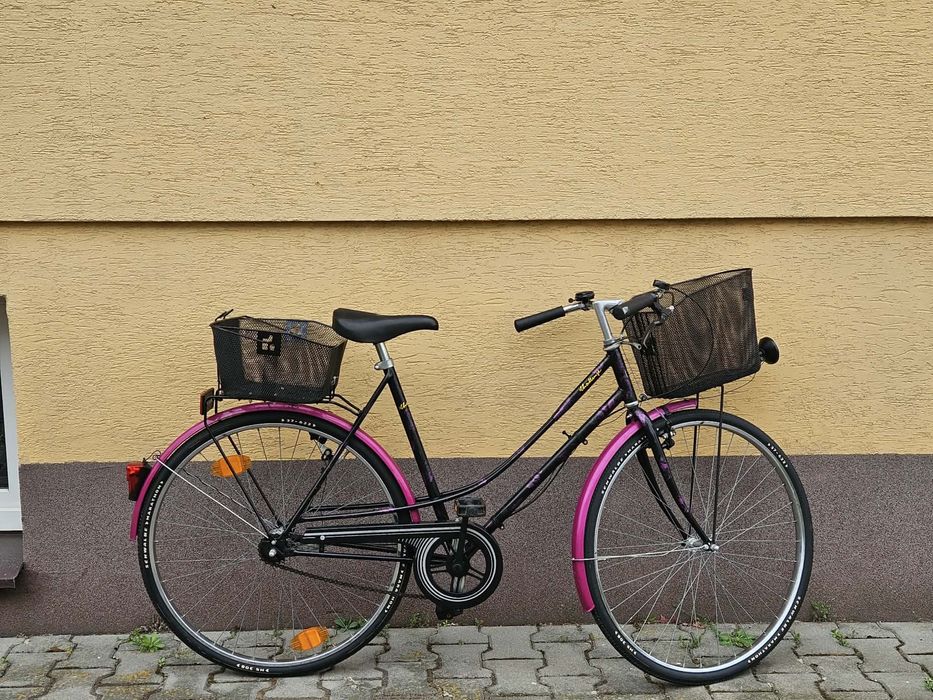 Rower Miejski "Retro Pink" –28 cali, 3 Biegi, Koszyki, Gotowy do Jazdy!