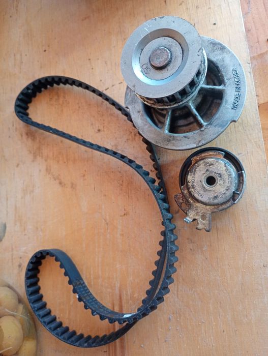 Ремінь ГРМ,помпа,натяжний ролик Авео.ланос,нексия 1.5