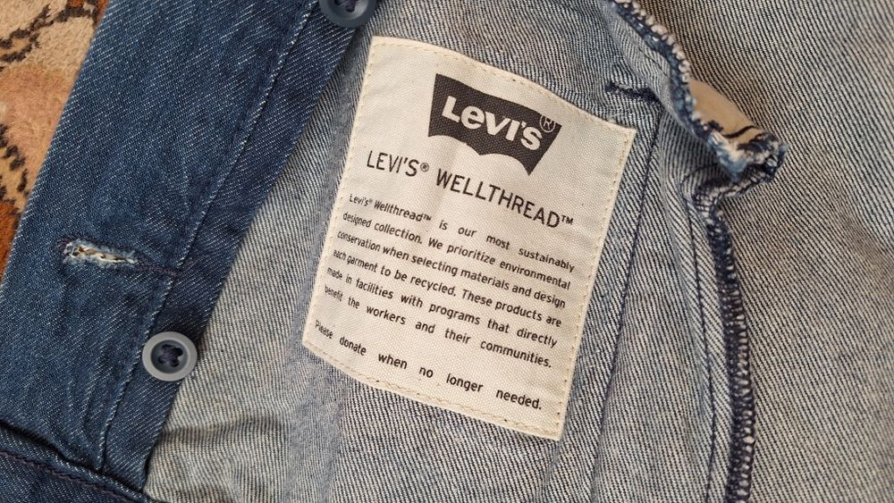 Джинсовая куртка Levi's. M. Женская.