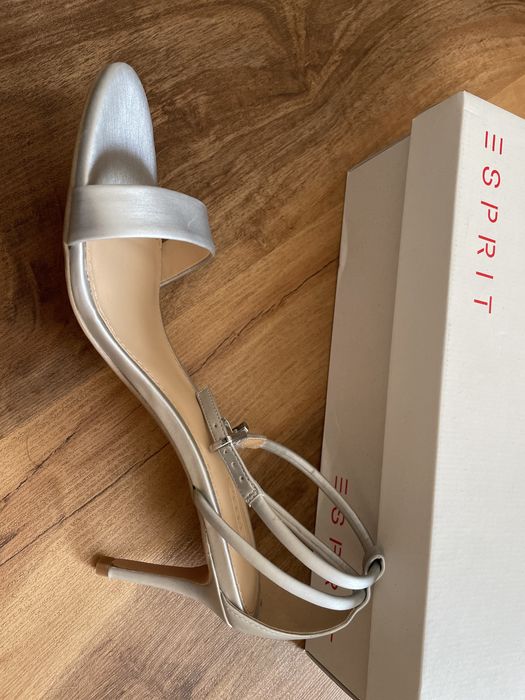 Босоніжки esprit