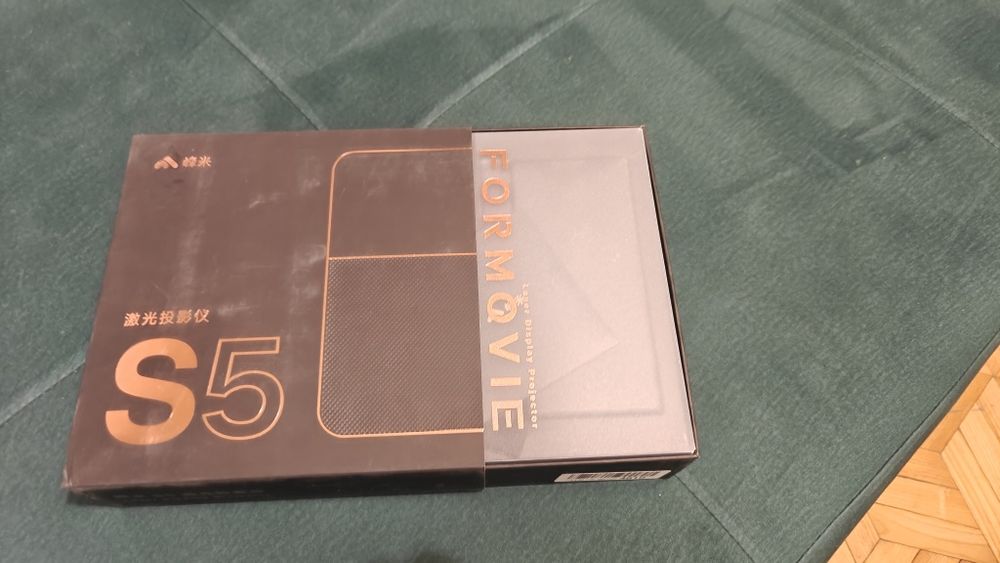 Projektor laserowy Formovie Fengmi S5 1100 ANSI lumenów 1080P HDR prze