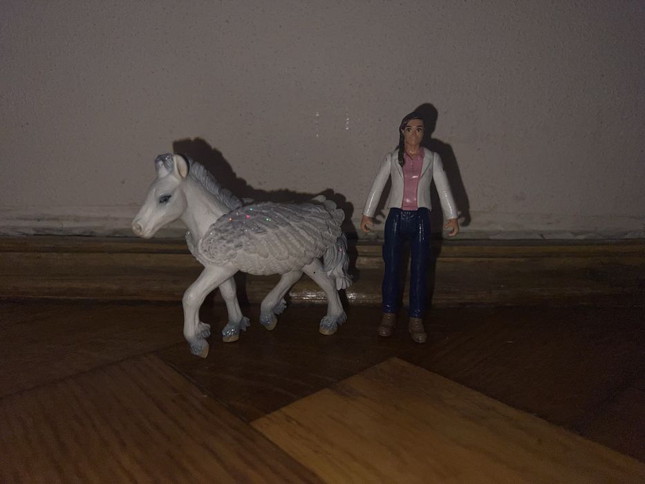 Фігурки Кінь/Пегас/поні/лікар Шляйх:Schleich